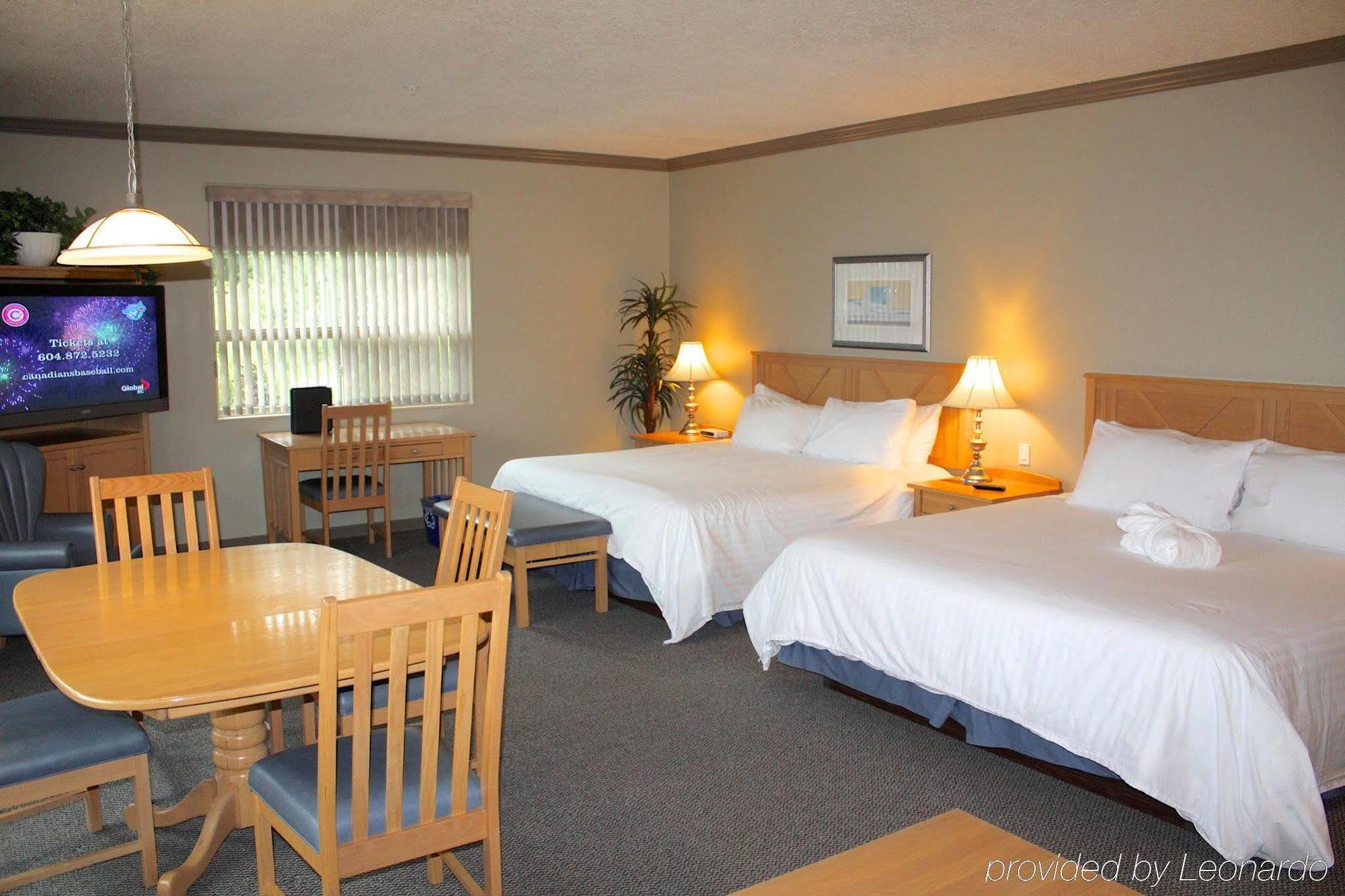 Hilltop Inn - Salmon Arm Εξωτερικό φωτογραφία