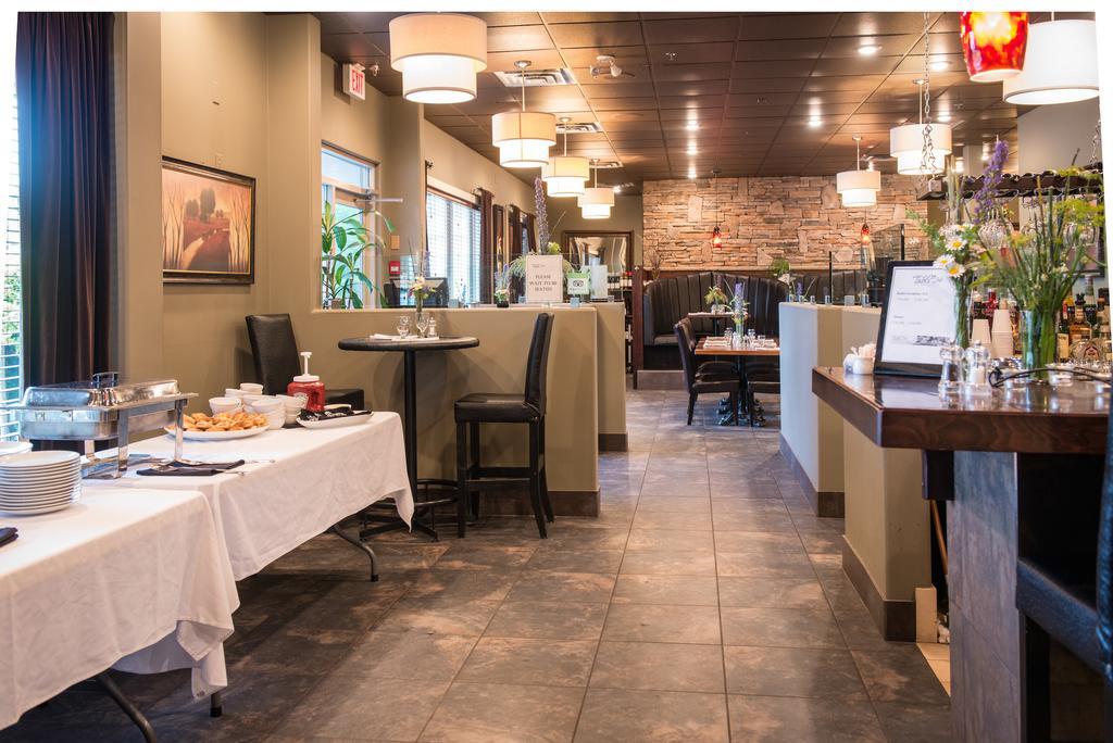 Hilltop Inn - Salmon Arm Εξωτερικό φωτογραφία