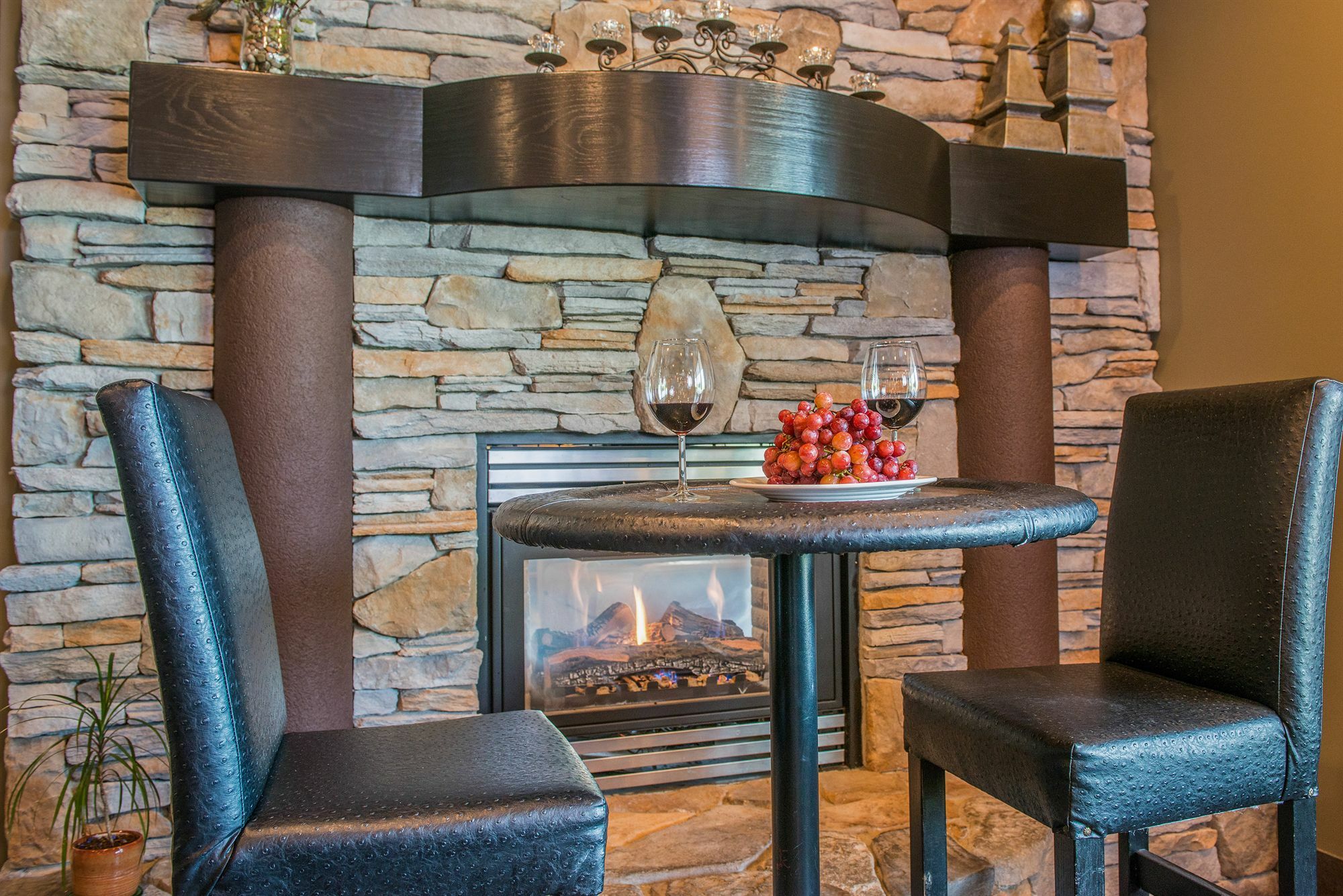 Hilltop Inn - Salmon Arm Εξωτερικό φωτογραφία