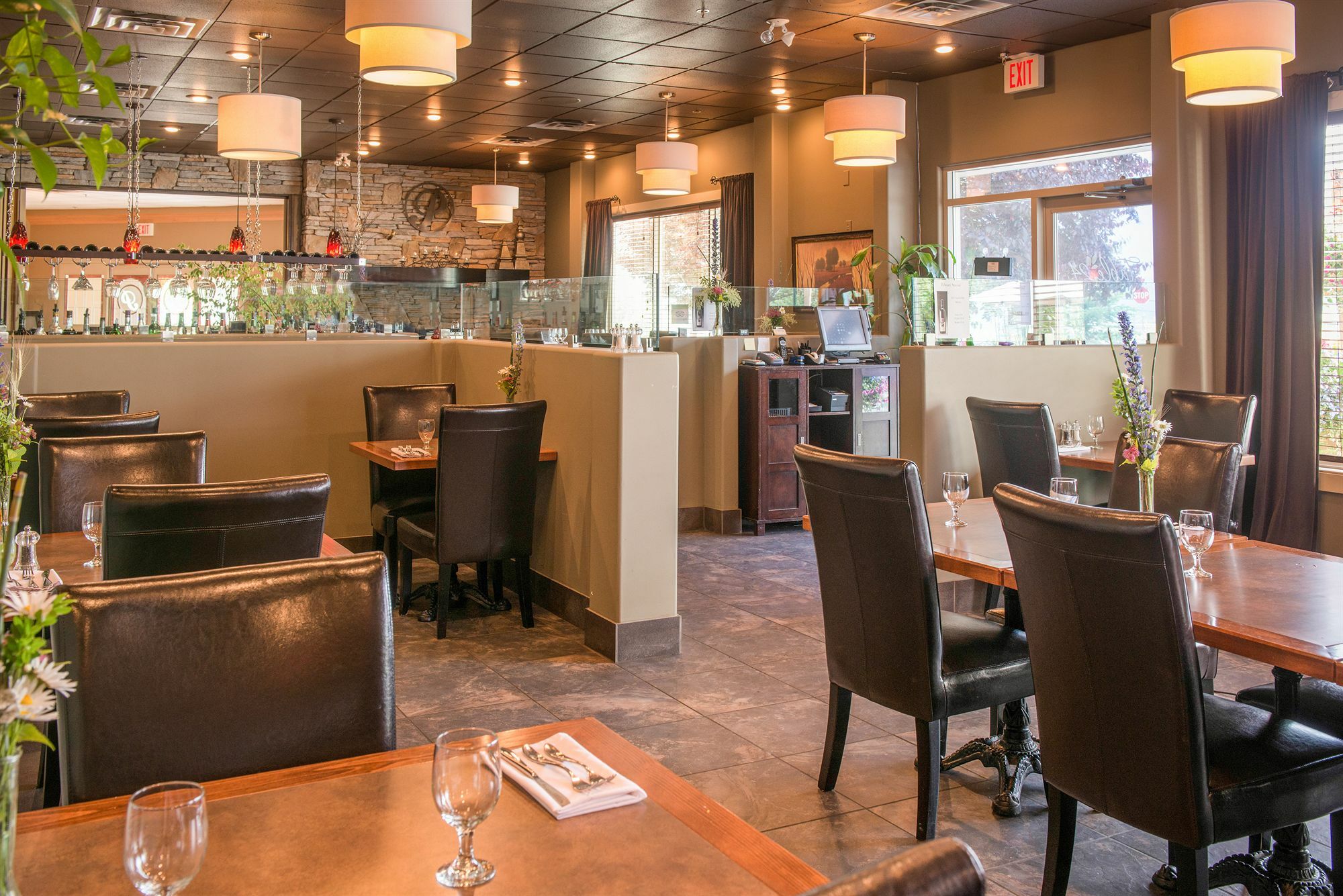 Hilltop Inn - Salmon Arm Εξωτερικό φωτογραφία